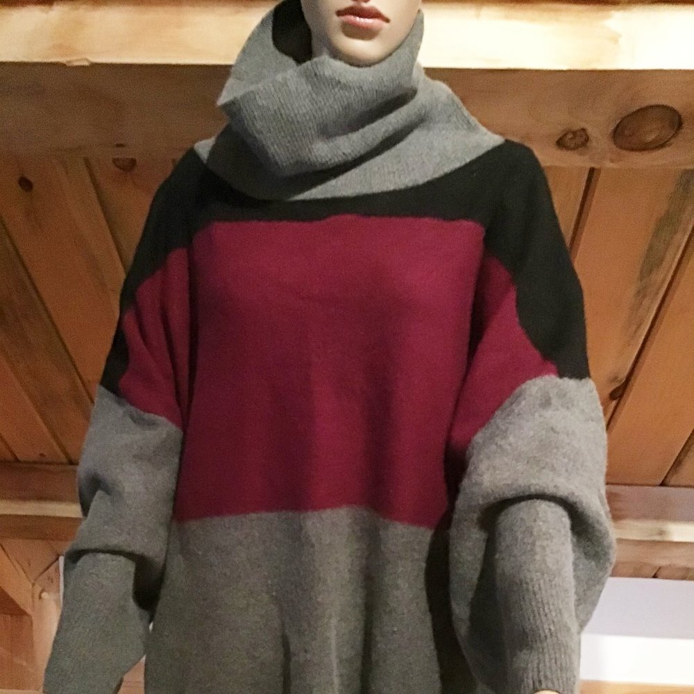 Moda International Angora/Lambswool Sweater Cape